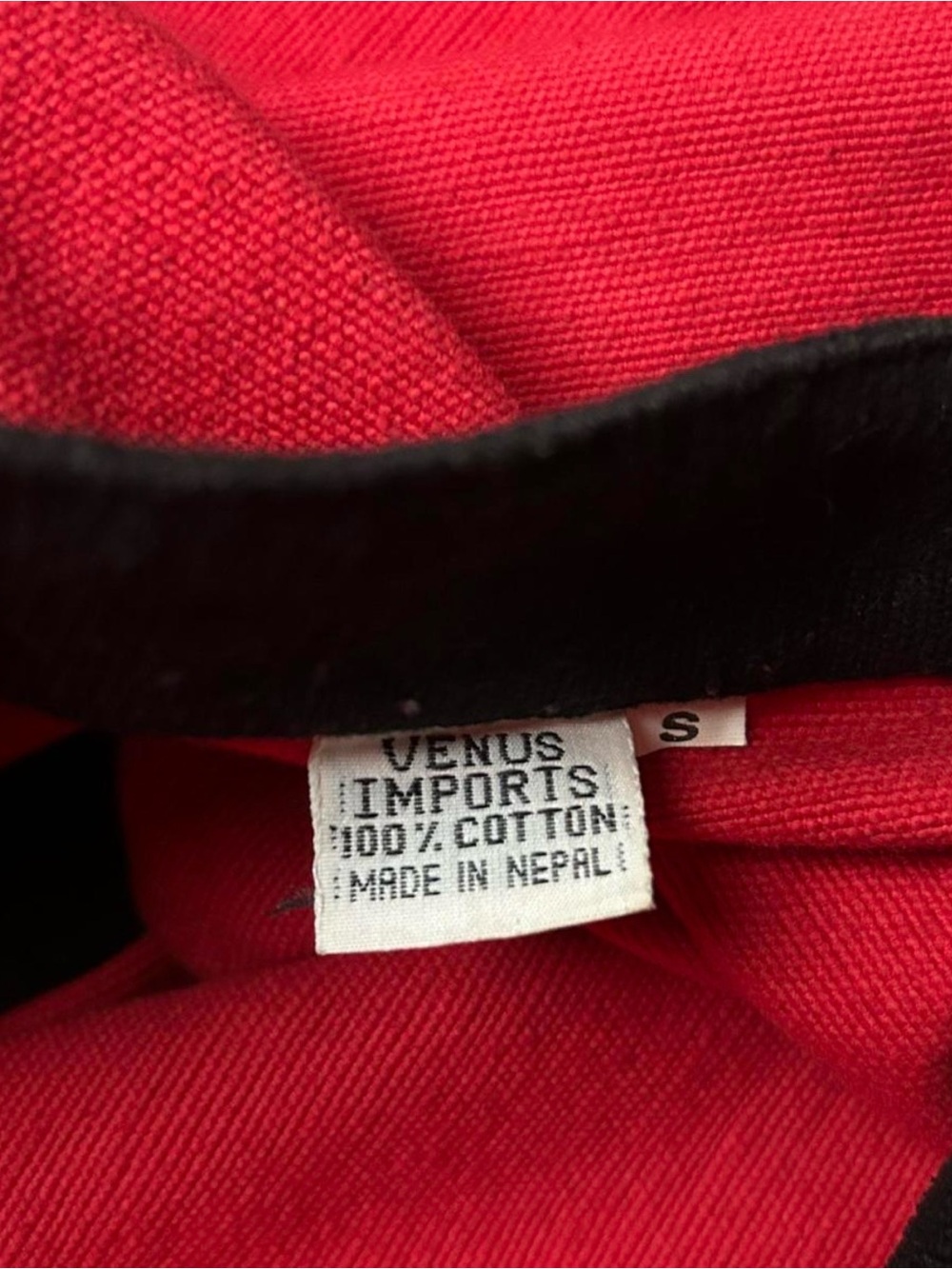 Vintage 90’s Dark red "Art to Wear" canvas jacket. By Venus Imports. - Picture 4 of 4